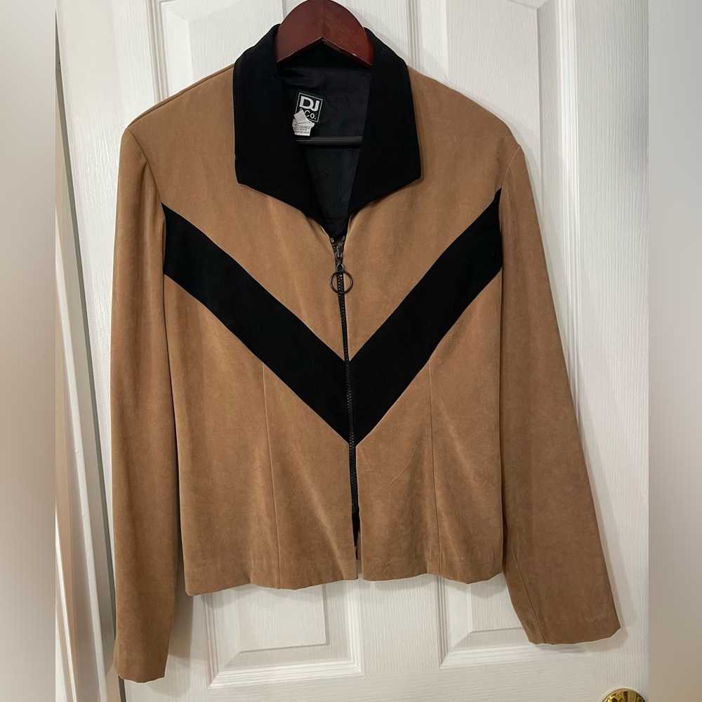 Beautiful & Elegant Women's Suede Tan and Black Blazer